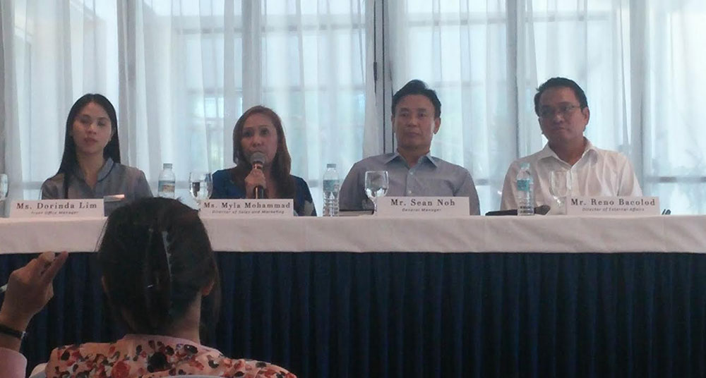 Philippine BXT Corporation and Imperial Palace executives announce resort's new brand.