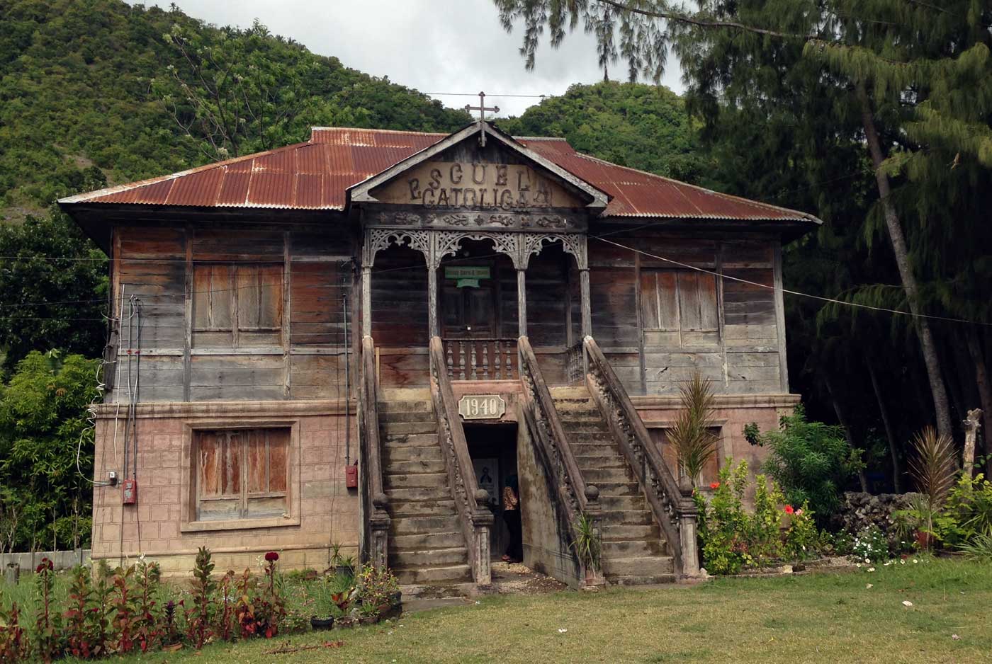Boljoon Escuela Catolica