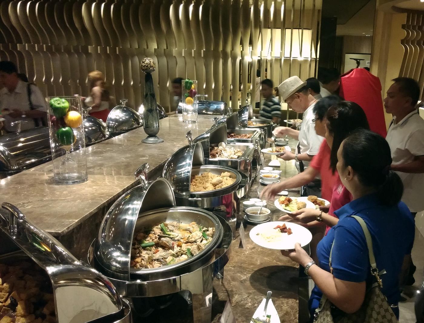 Grand Majestic buffet