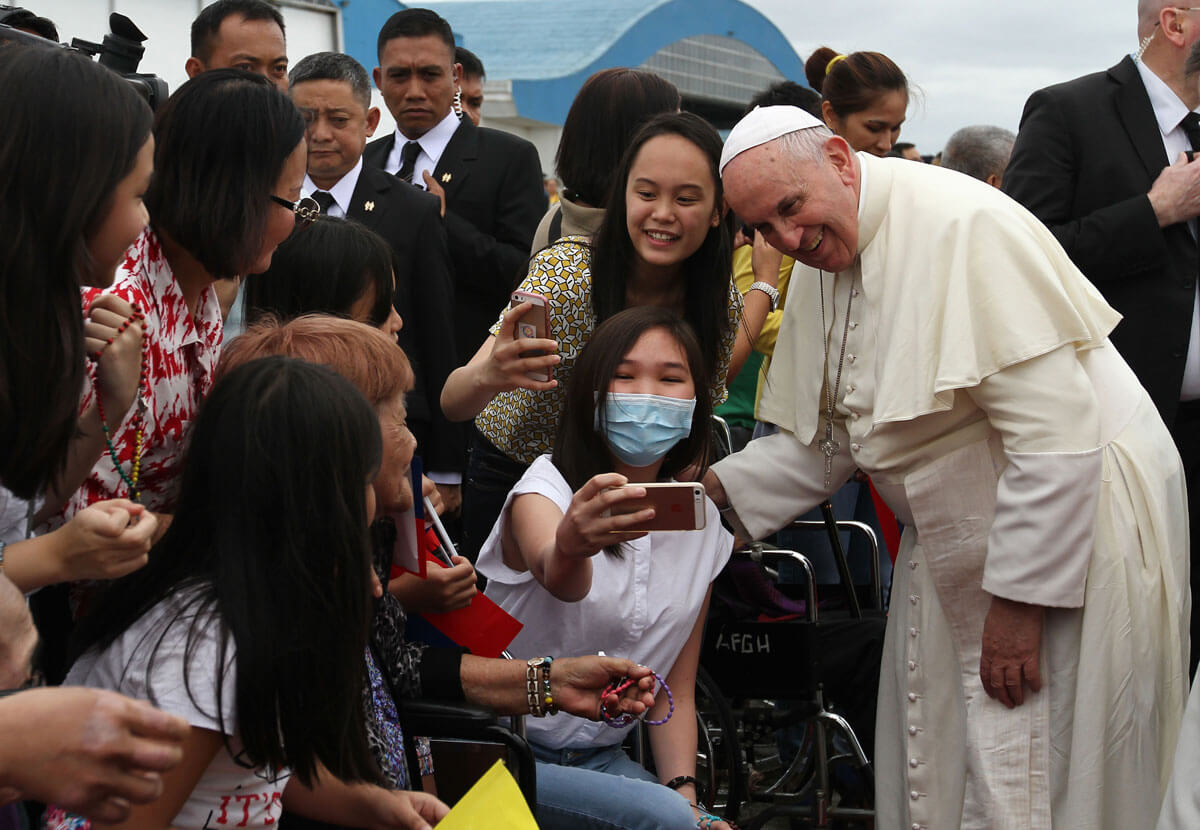 Cebu News Digest: Jan. 19, 2015: Pope calls on Filipinos to be ‘outstanding missionaries of faith in Asia;’ P1.25/liter oil price rollback today; Abuyog, Placer top Sinulog Grand Parade; no classes in Cebu today