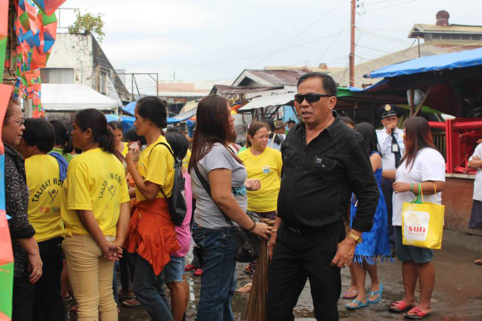 Cebu News Digest: Jan. 21, 2015: Talisay Mayor JVR, council face off over budget; Cebu City struggles with garbage collection; Fuente parking rules changed