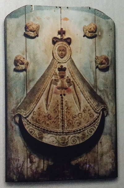 Virgen de regla bas relief