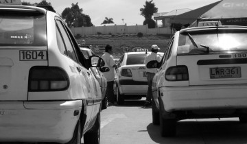 Cebu News Digest: March 7, 2015: Taxi flagdown rate reduced to P30 starting Mar. 9; Tiu open to settlement in Ungab case, wants apology; Road repairs may not be finished by APEC events in August