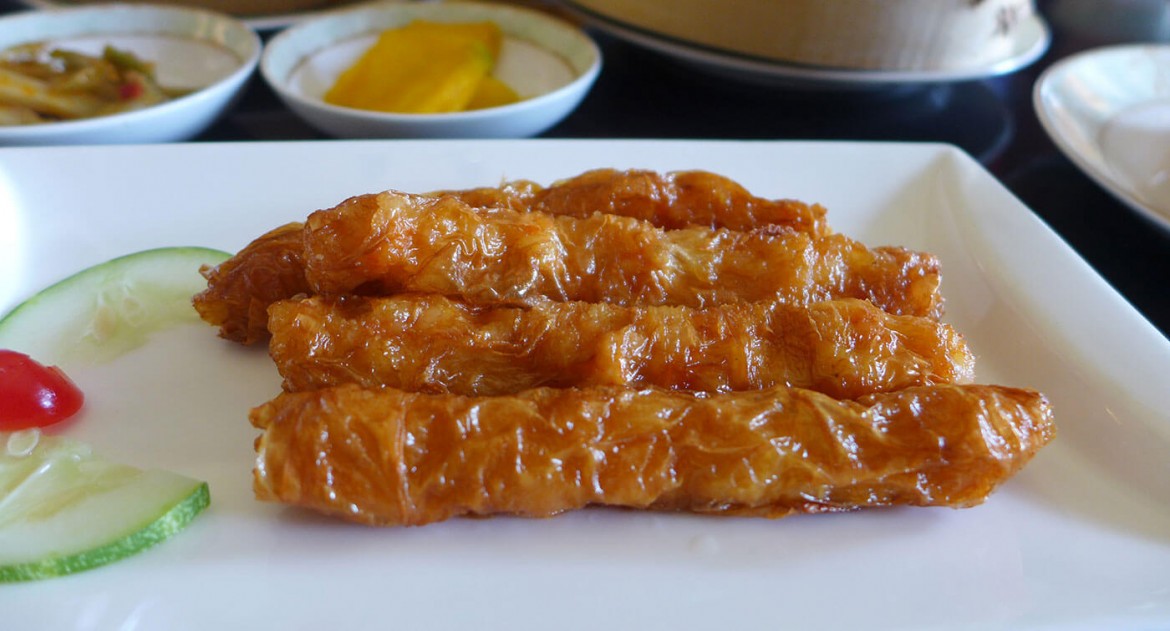 Bean curd with shrimps.