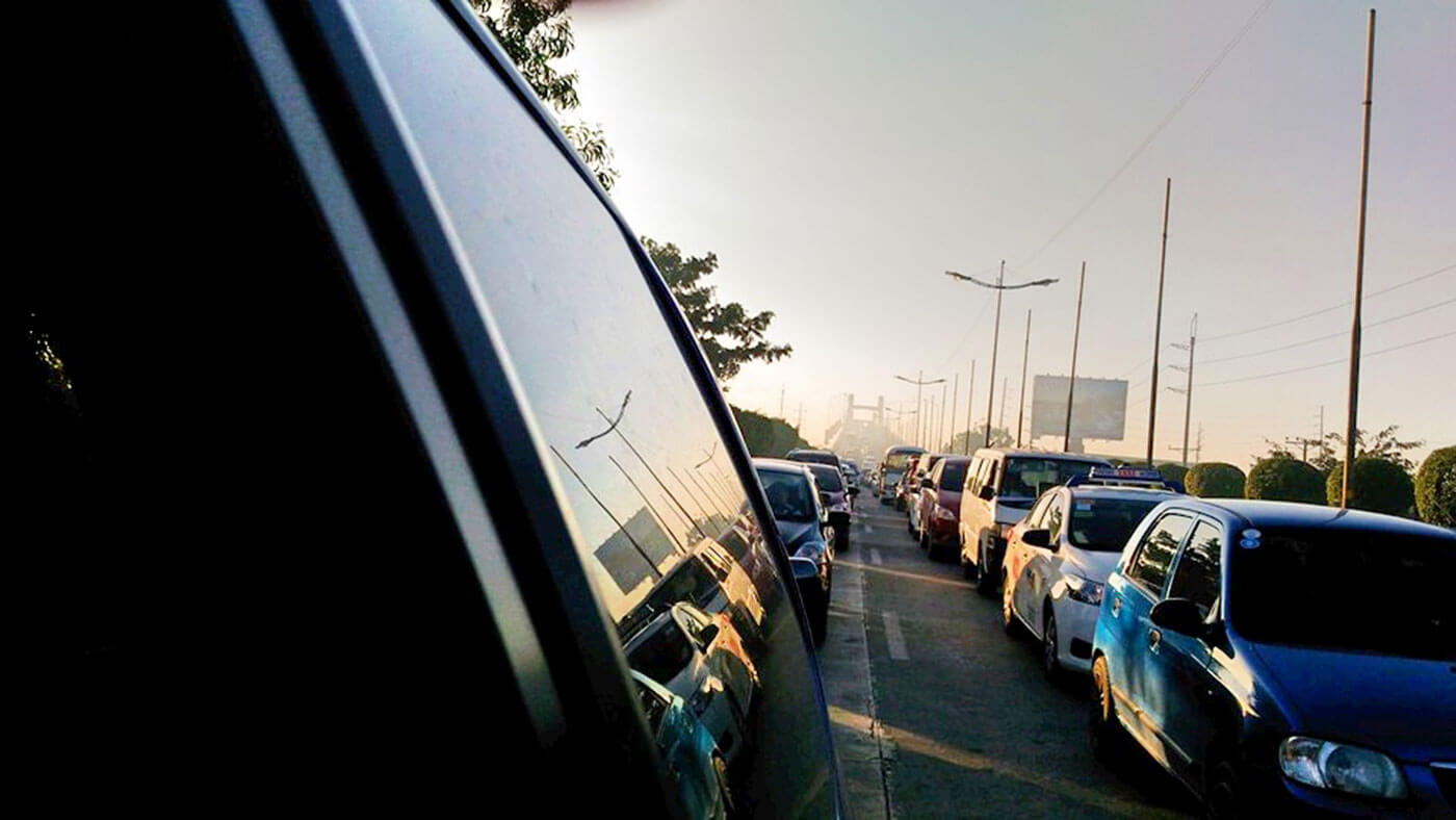 Cebu News Digest for Feb. 9, 2016: Traffic chaos due to bridge traffic; Rama returns after suspension; Cops ready to secure national bets