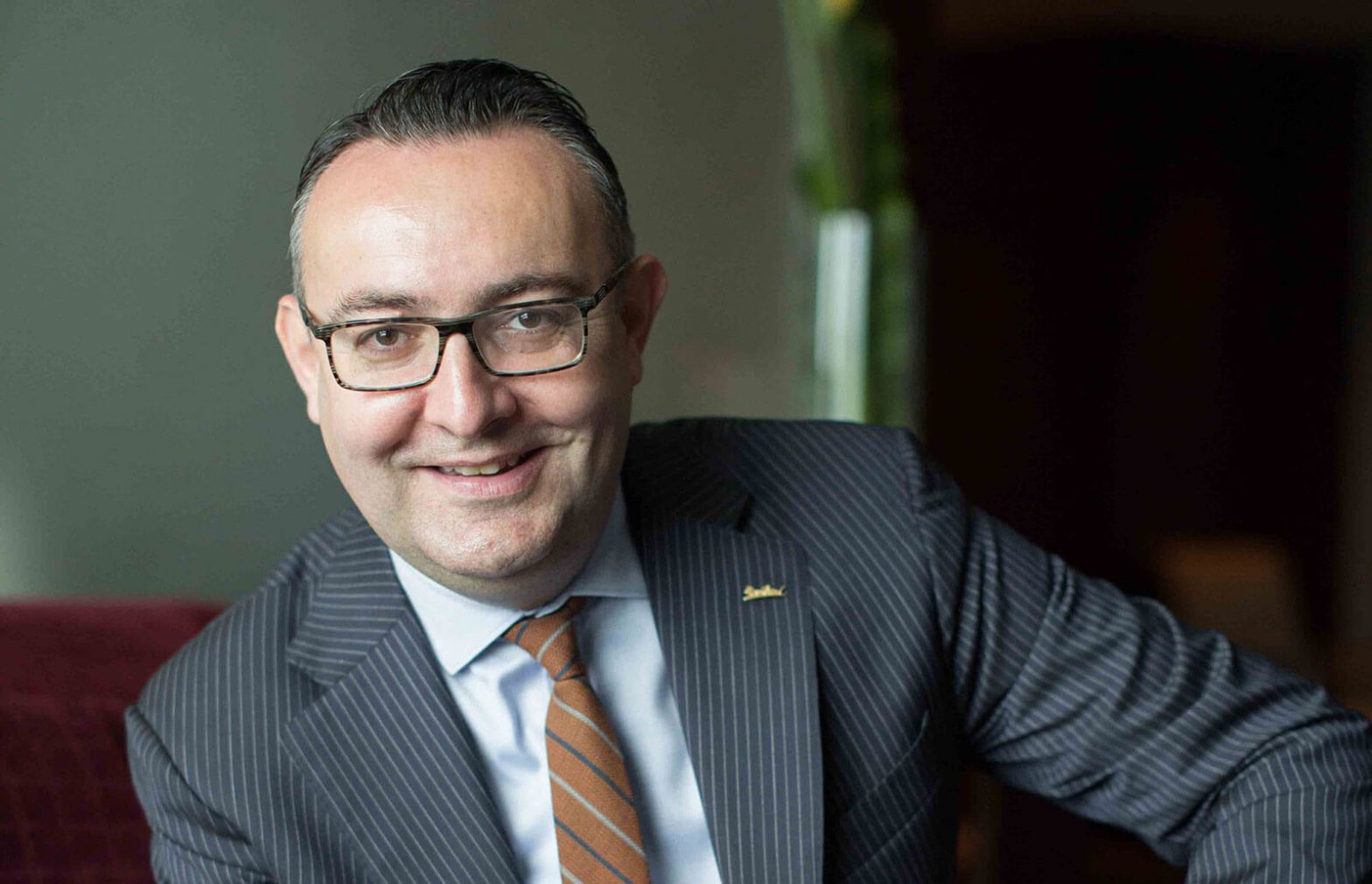 Radisson Blu Cebu welcomes new GM, hotel manager