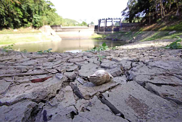 Election ban hampers aid to drought victims; teacher in trouble for Facebook post; PNoy to visit Cebu anew – Cebu News Digest for April 26, 2016.
