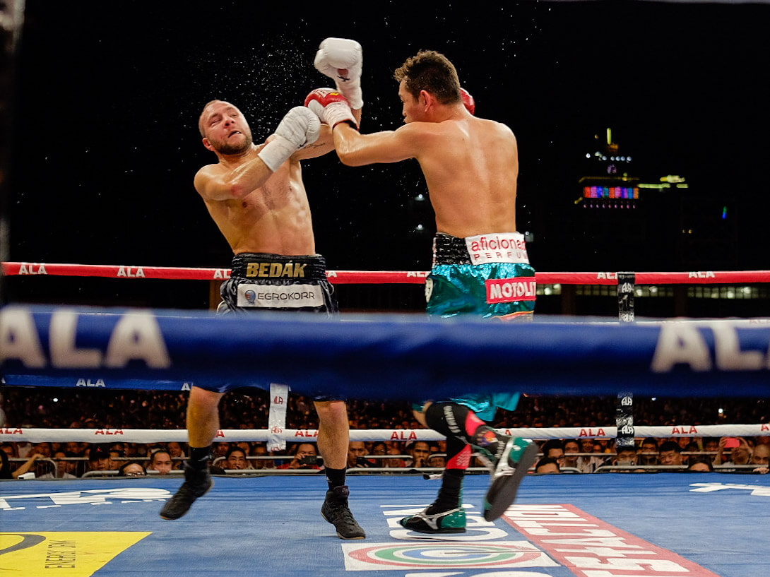 Donaire knocks Bedak out in 3 rounds to keep title