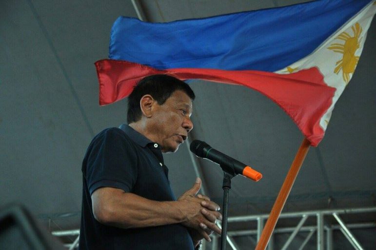 DESPERATE. A group of supporters of Mayor Rodrigo Duterte says the critics of the Davao City mayor are getting desperate. (Photo from Rodrigo Duterte FB page)