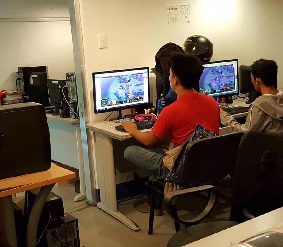 City Hall workers lose job for playing Dota; Metro Cebu board wants dams to battle flooding; Accused drug lord protector a multi-millionaire—Cebu News Digest for July 7, 2016.