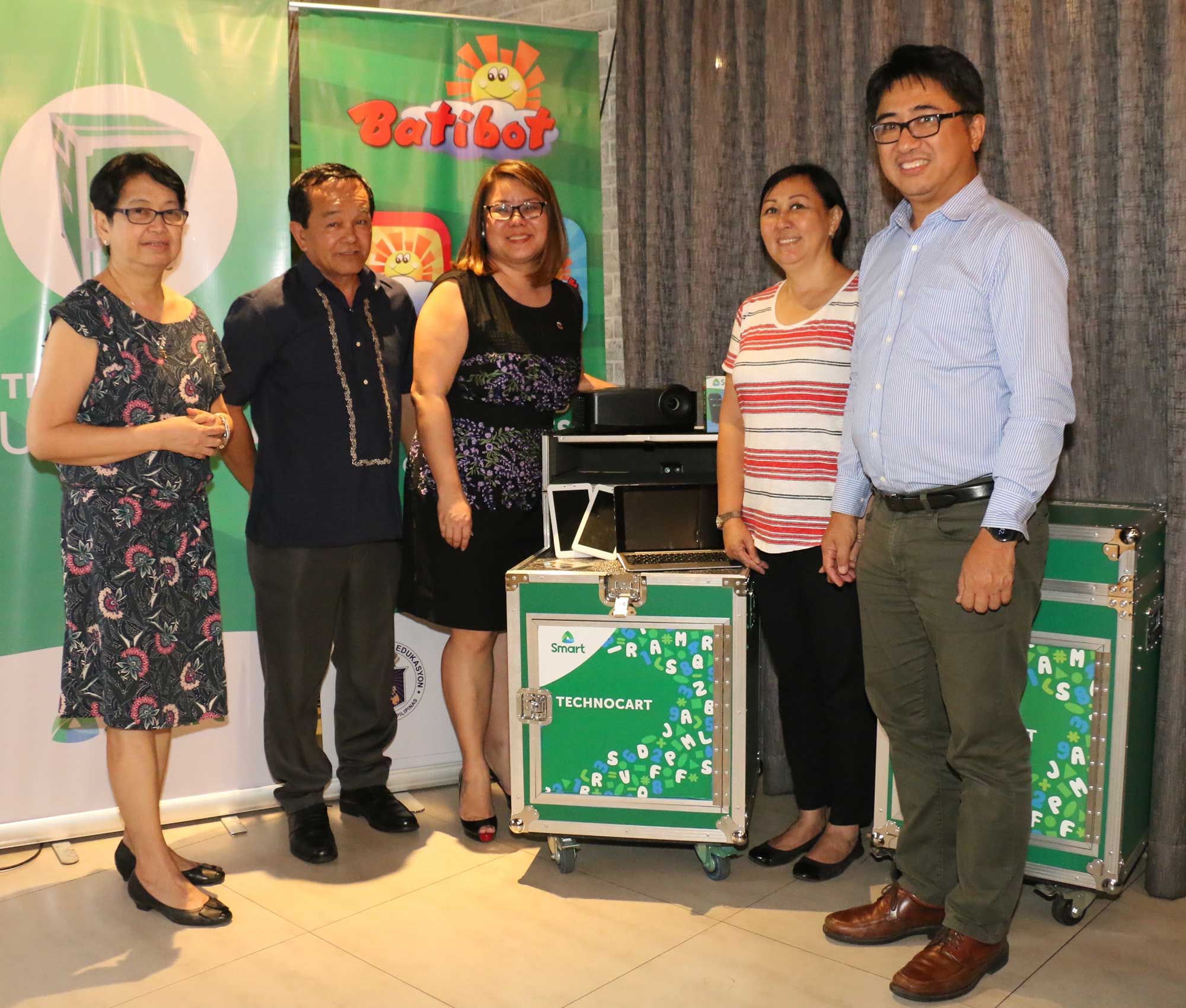 10 provincial schools get tech packages from Smart to boost education