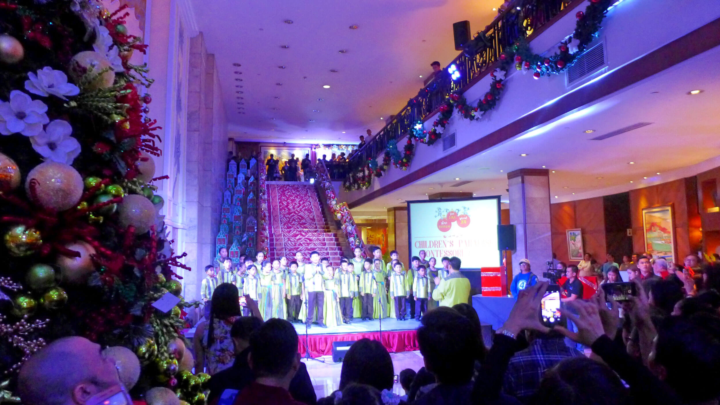 Marco Polo Plaza marks season of giving with Christmas Tree of Hope
