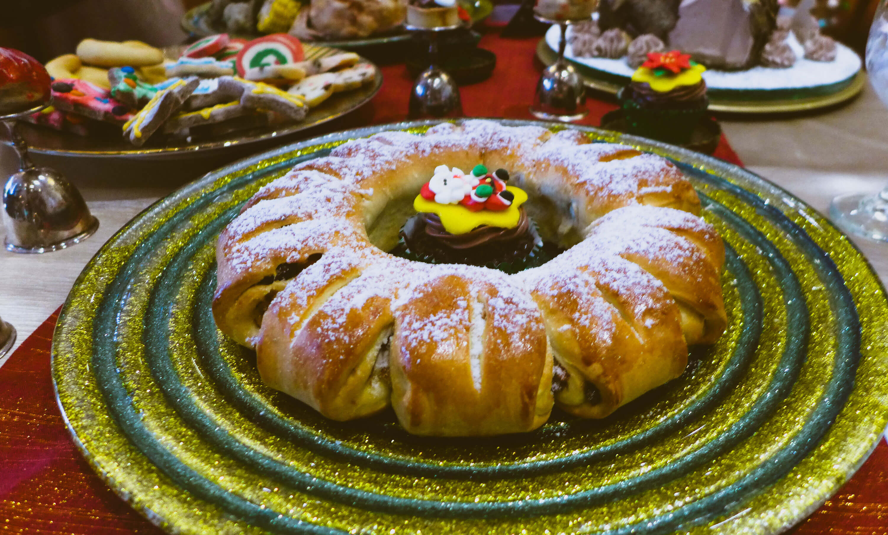 Cafe Marco Glazed Fruit and Raisin Rolls