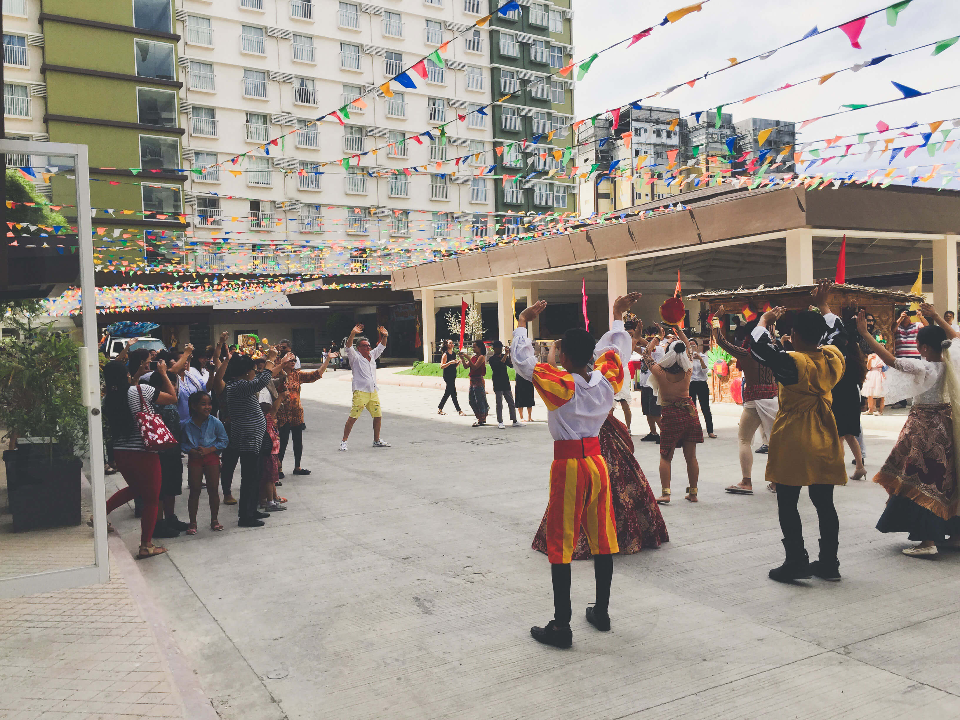 Sinulog dance