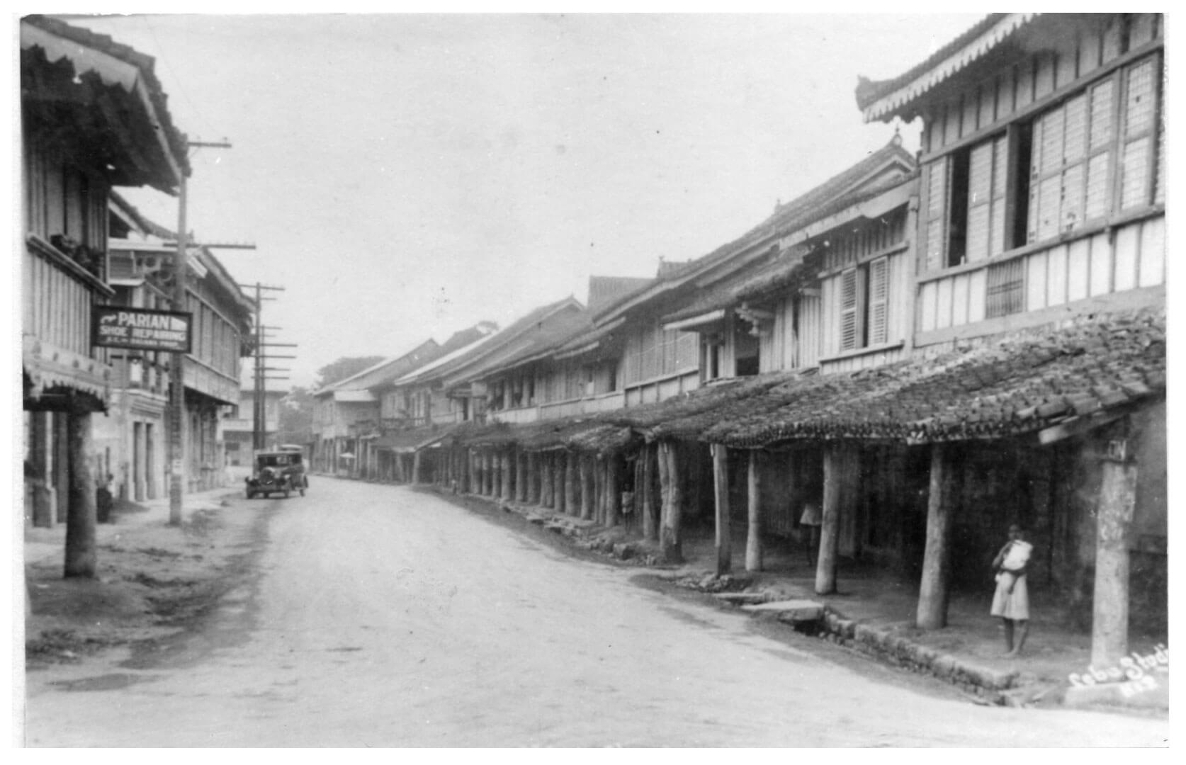 OLD COLON. According to the information card that came with the photo, the presence of wires strung on the electric poles indicated that the power plant of Albert Bryan and RR. Landon was in operation. Their company is the forerunner of the current utility Visayan Electric Company Inc. or VECO. 