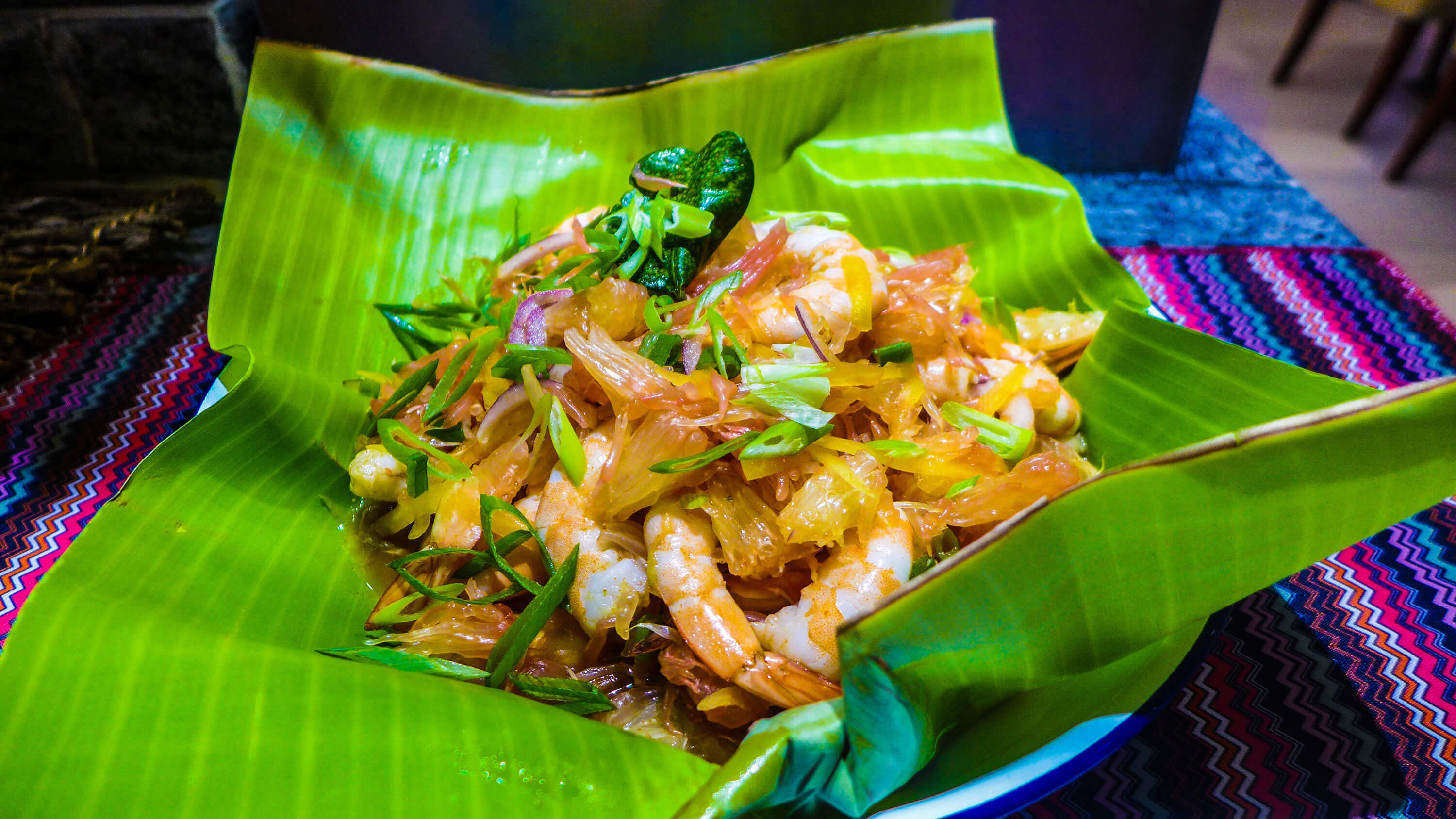 Pomelo green papaya with prawns salad