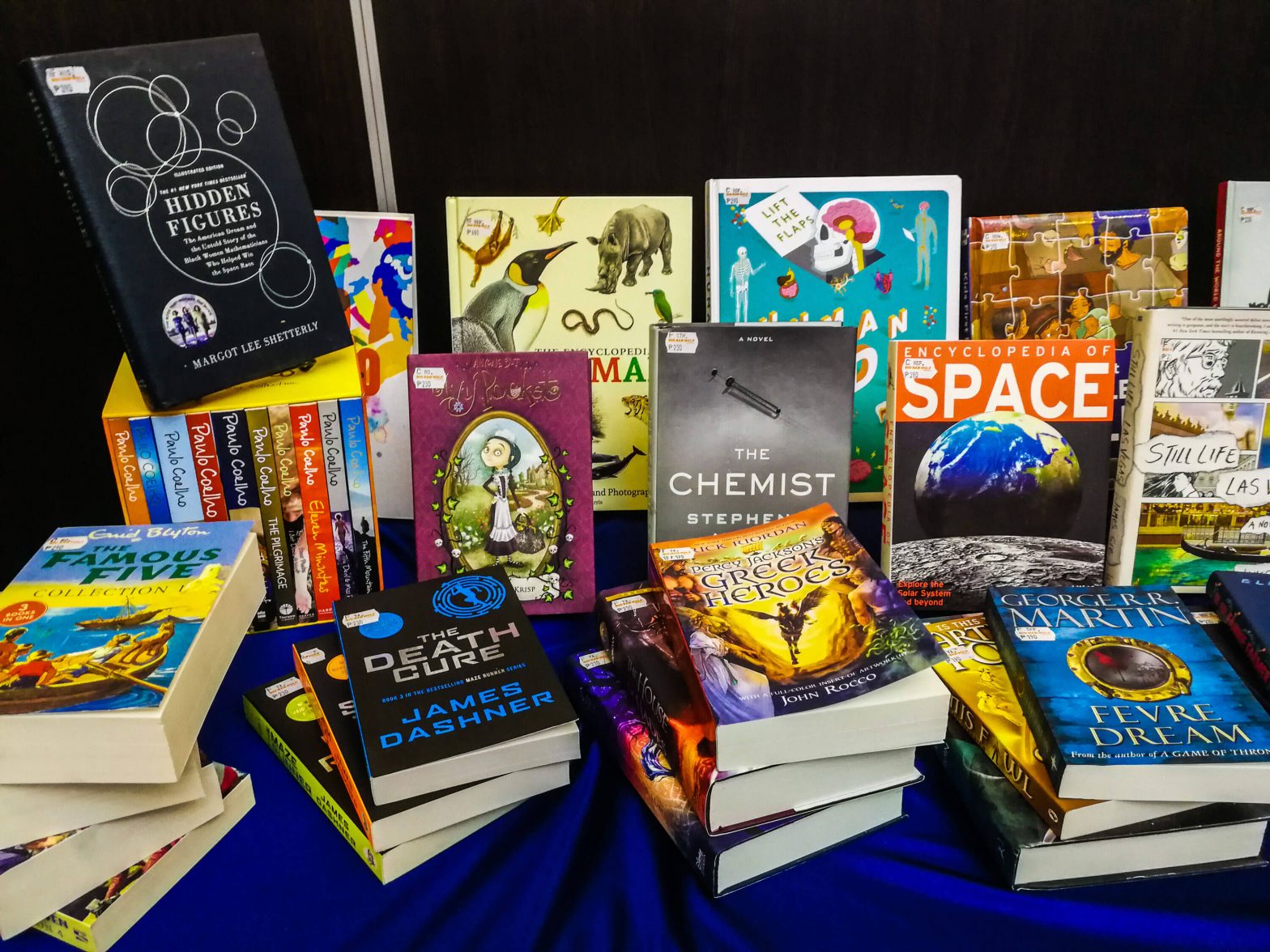 Big Bad Wolf Book Sale returns to Cebu with more books, bigger discounts