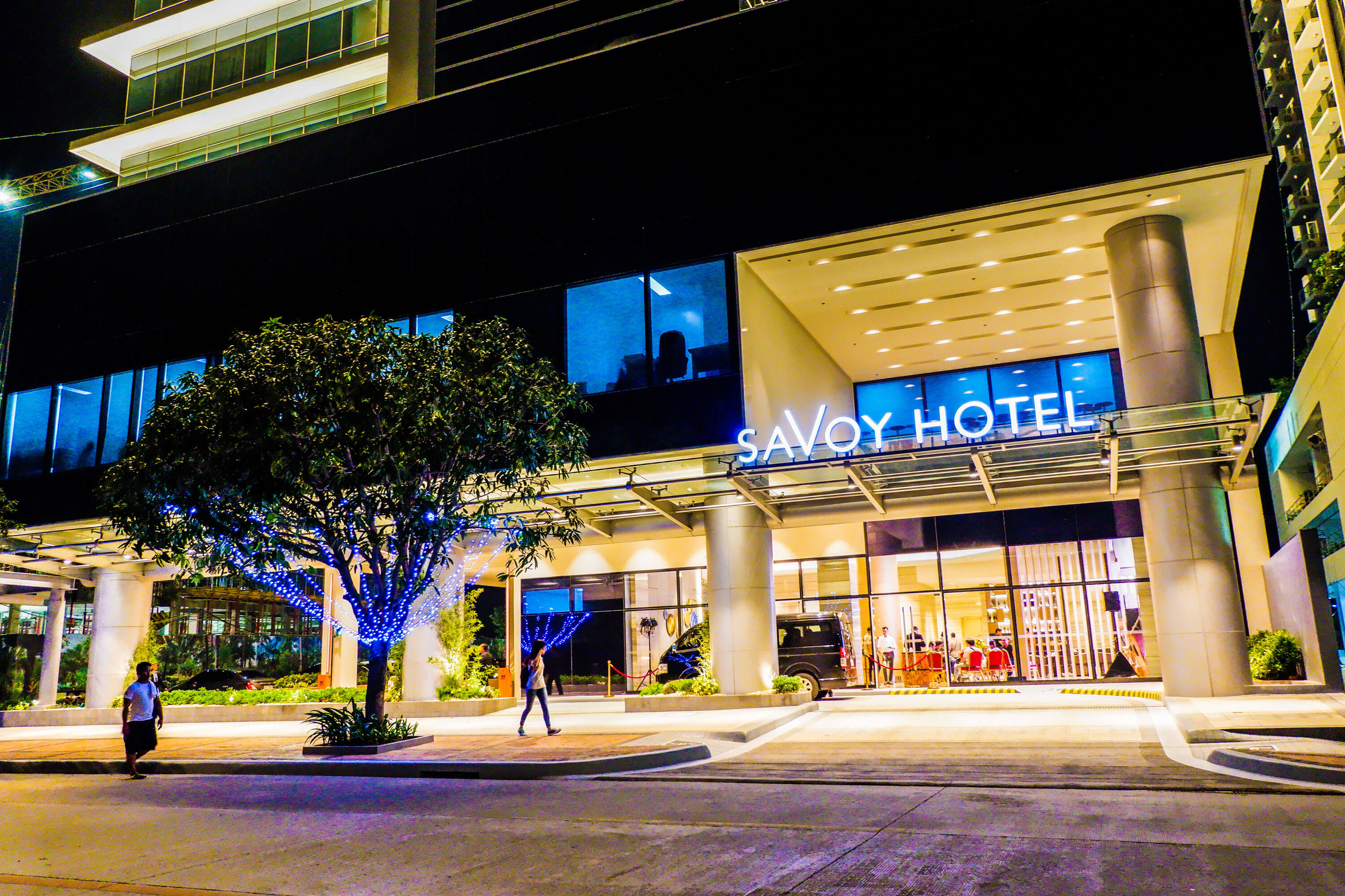 OPENING PROMO. As the hotel opens its doors, it will offer introductory rates of P3,288 to P5,888 per night, inclusive of buffet breakfast for two, depending on the room category.