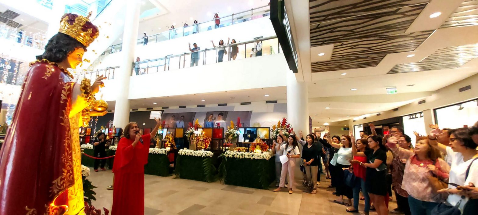 Faithful spread devotion in Sto. Niño exhibit at Ayala Center Cebu