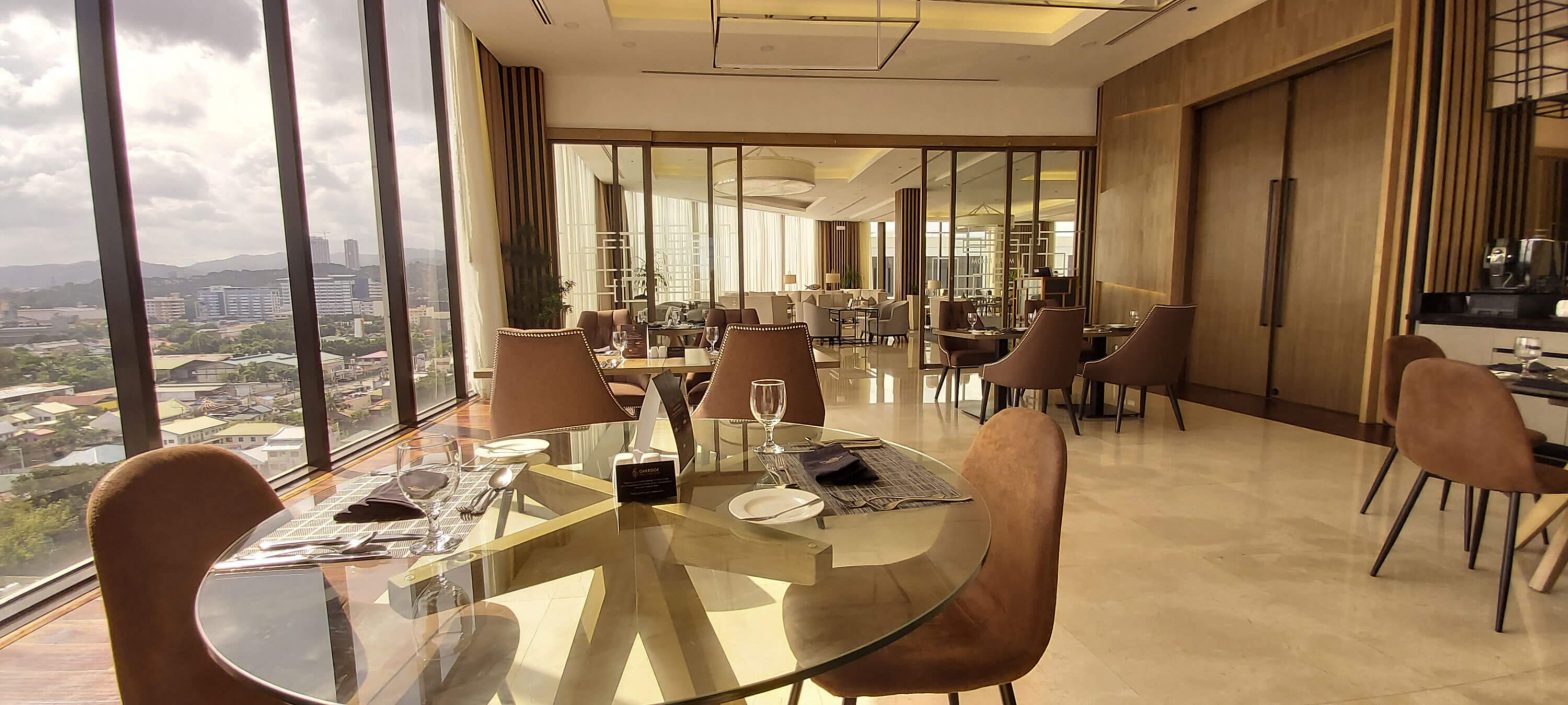 Wine and dine with your Valentine date in Oakridge Executive Club