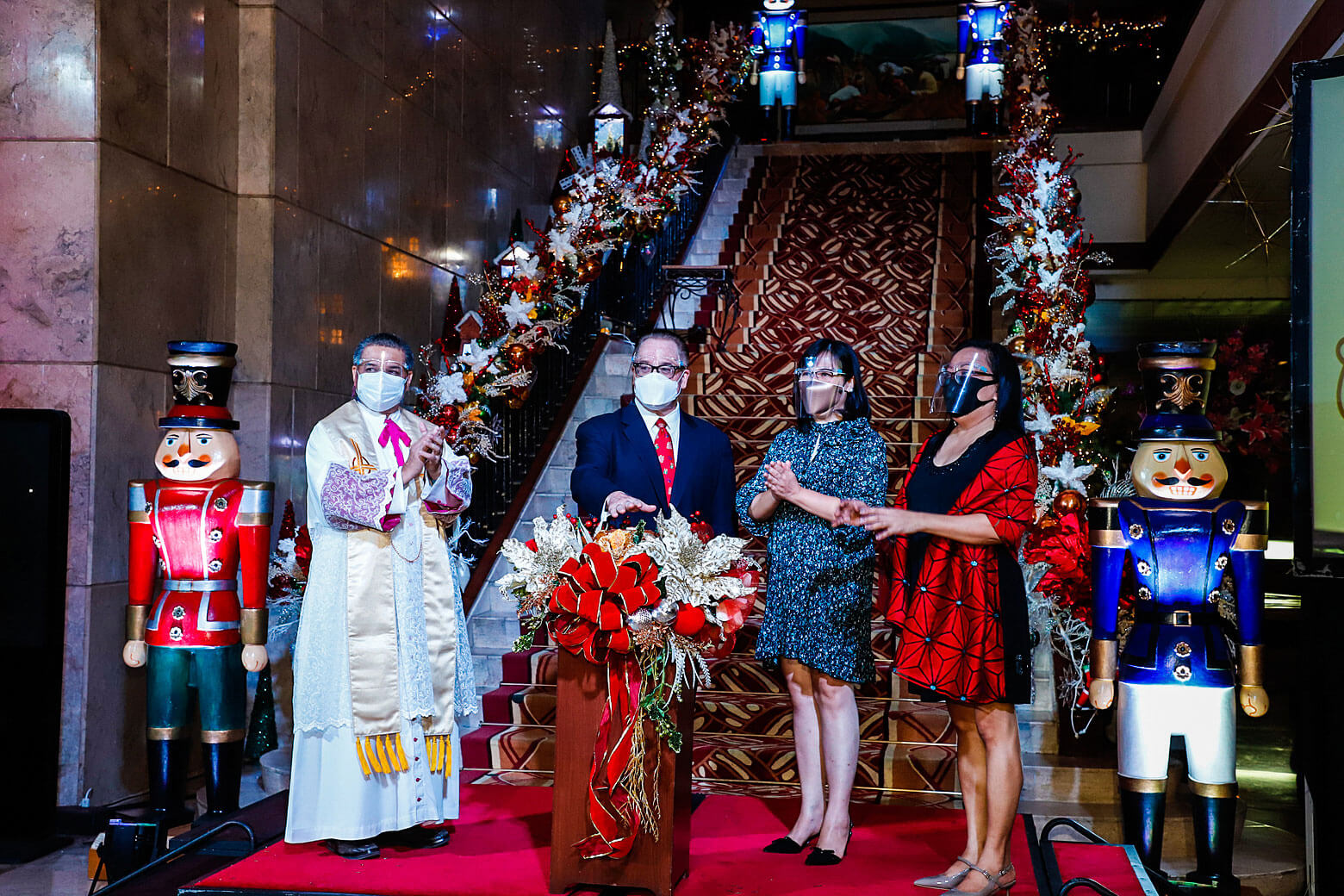 Marco Polo Plaza lights up the Tree of Hope