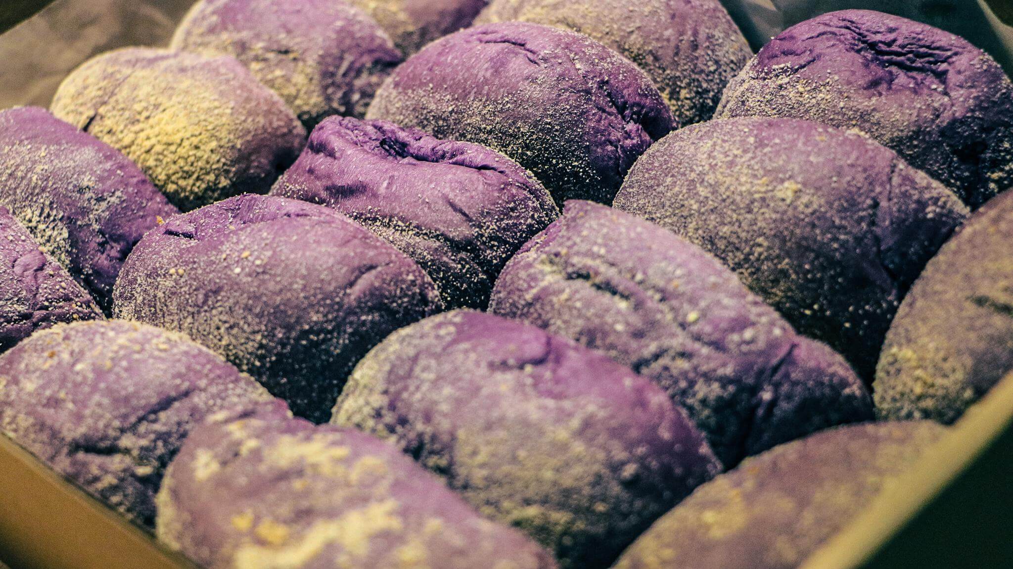 Ube cheese pandesal.