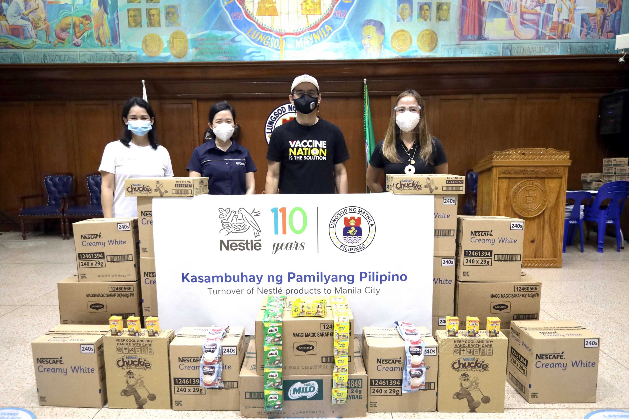 Nestlé Philippines, one of the country’s top corporations and a leading Nestlé market worldwide, marked its 110thyear by committing to intensify its programs as a Kasambuhay for Good. As a highlight of its 110th year, Nestlé is distributing P110 million worth of its products to families in 110 cities, municipalities and provinces across the Philippines with the help of partners including local government units and the Philippine Red Cross. Shown in photo is Mayor Isko Moreno during the turnover ceremony in Manila City led by Ms. Arlene Tan-Bantoto, Senior Vice President and Head of Public Affairs, Communications and Sustainability of Nestlé Philippines (second from left).