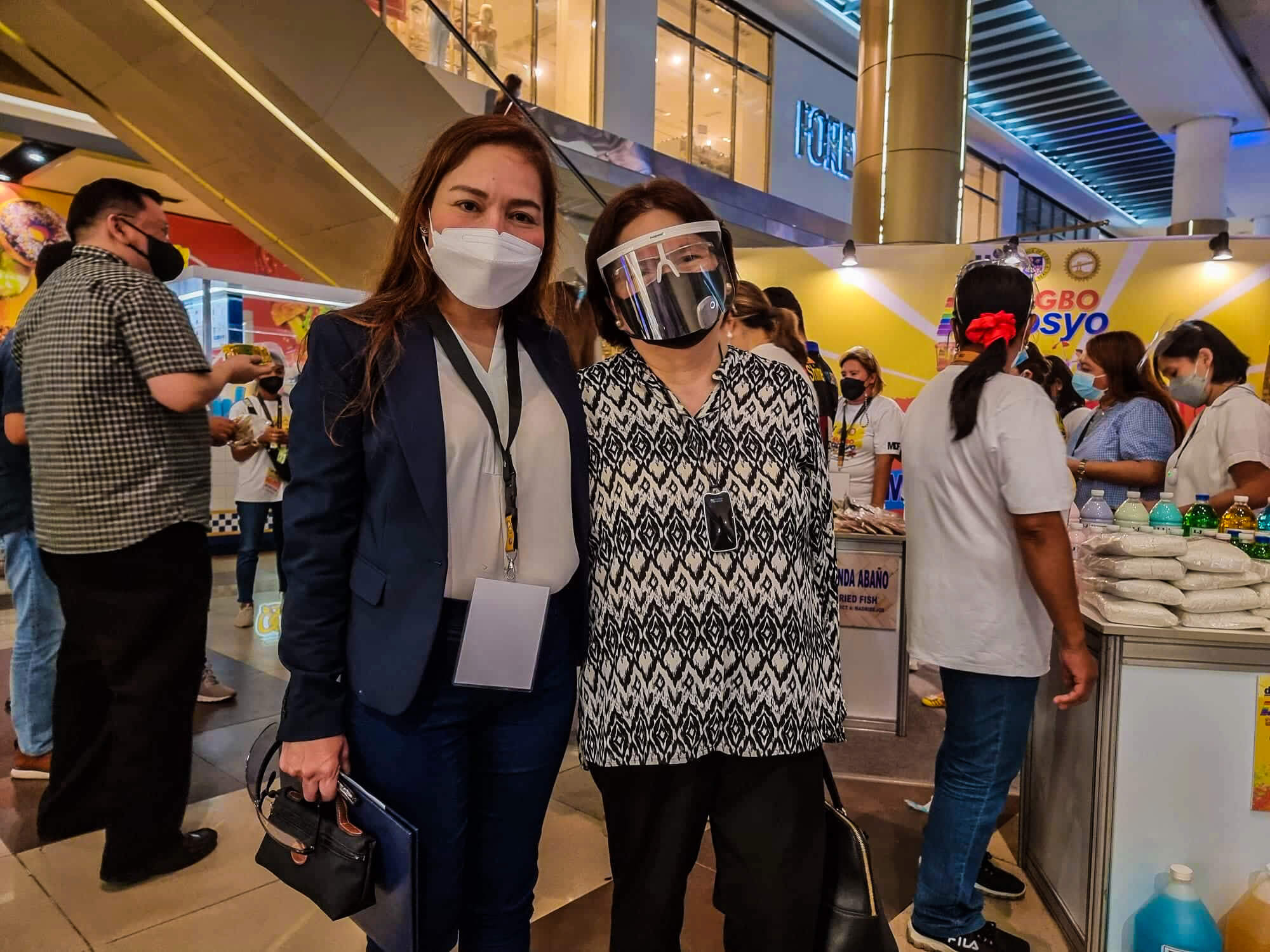 Contempo Property Holdings Inc. chief executive officer Beverly Dayanan with SM Prime Holdings Inc. vice president-VisMin Marissa Fernan.