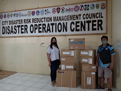 Cebu Pacific helped UNICEF’s Typhoon Odette Emergency Response by providing airlift support of Water, Sanitation and Hygiene supplies to affected areas in Palawan. Photo credit: CDRRMO Puerto Princesa