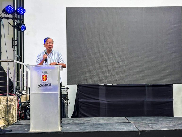 National Artist for Literature Resil B. Mojares.