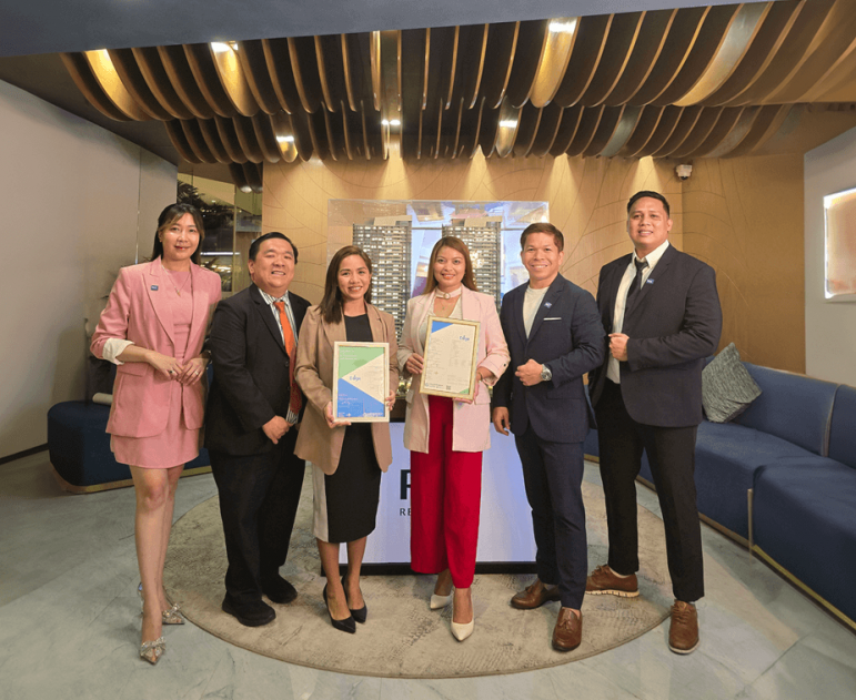 RLC Residences receives the EDGE Preliminary Certification for Mantawi Residences. From left: RLC Residences Sales Directors for Cebu Seychelle Victoria Kangleon and Dennies Siongco, RLC Residences Cebu Branch Head Gretchen Marie Lim-Belleza, RLC Residences Sales Directors for Cebu Leoniza Aguitong, Federico Pandagani, and Eugenio Arcena.