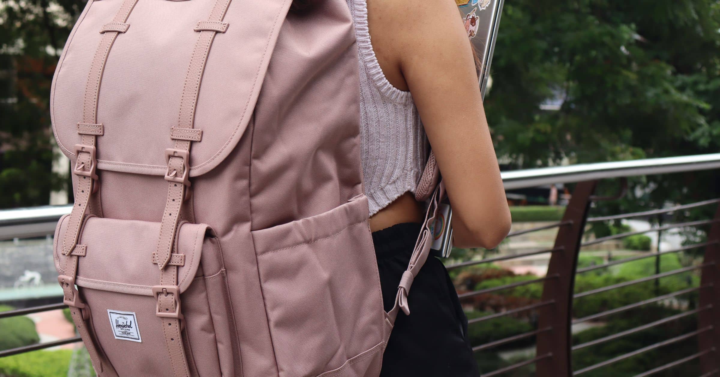 3 Herschel bags that every college student will love
